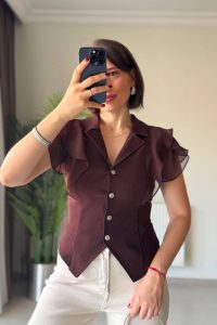 Fırfır Kol Detaylı Kahve Yelek Bluz