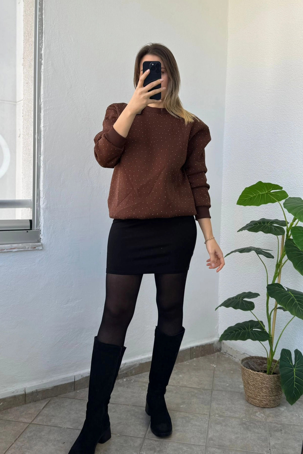 Taş İşlemeli Balon Kol Bisiklet Yaka Kahve Sweatshirt